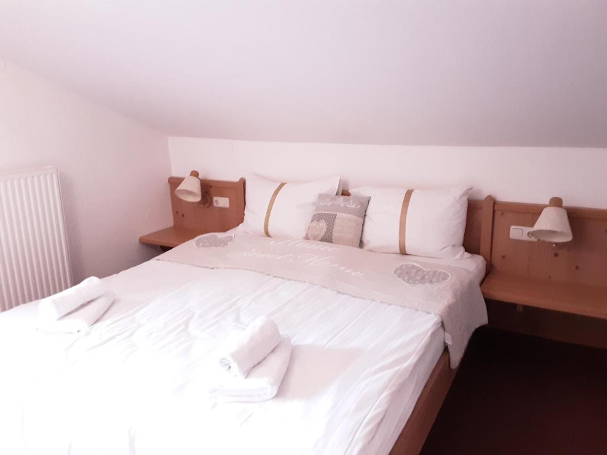 Apartment House Seerose Obertraun Bagian luar foto